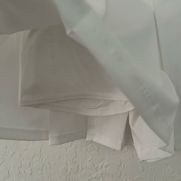 Lilly Pulitzer Luxletic Frazer Short Skort Size 4 - Picture 4 of 5